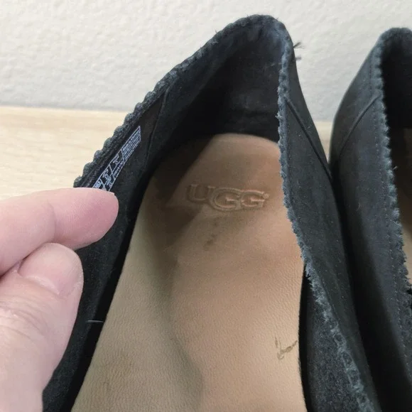 UGG Leather Slip On Flats Black Scalloped Edge Loafers Size 9 - Picture 3 of 9